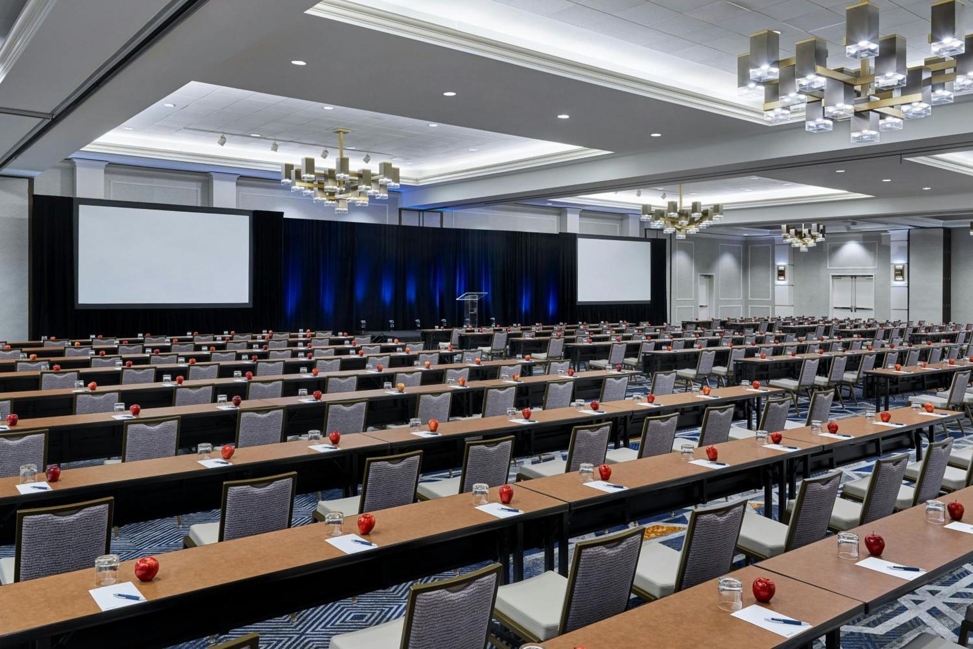 Downright Austin, A Renaissance Hotel מראה חיצוני תמונה